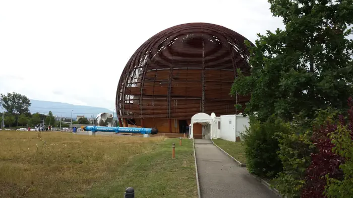 The Large Hadron Collider